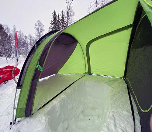 Telt som står i snø vintertelt